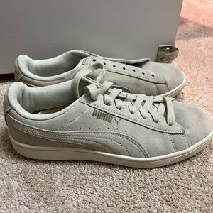 Puma soft foam sneakers